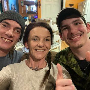 Meet your Posher, Linda